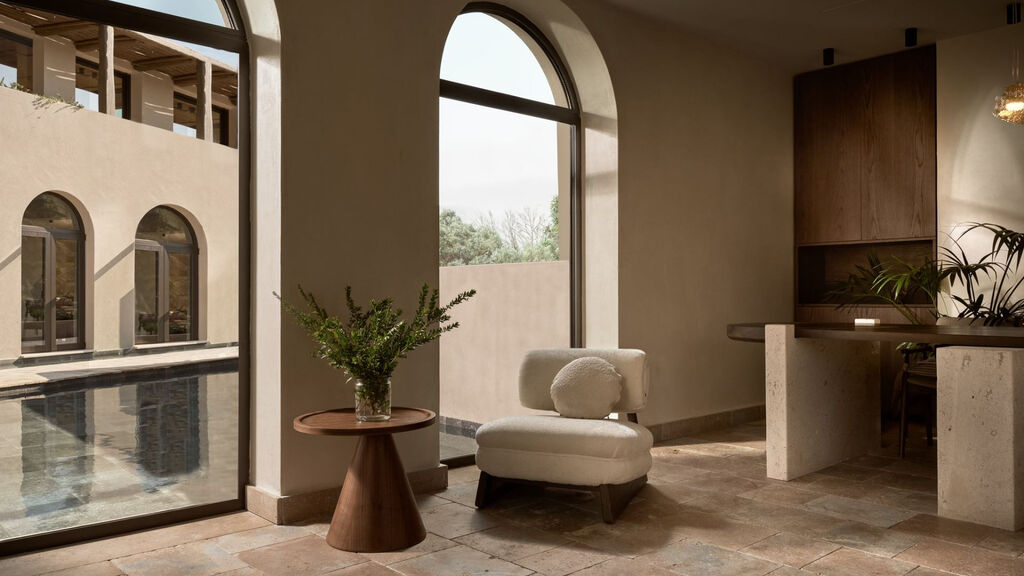 Pierros Verde Private Suites