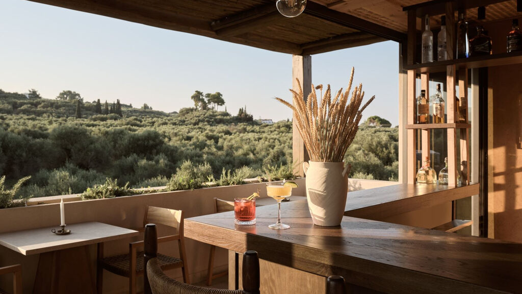 Pierros Verde Private Suites