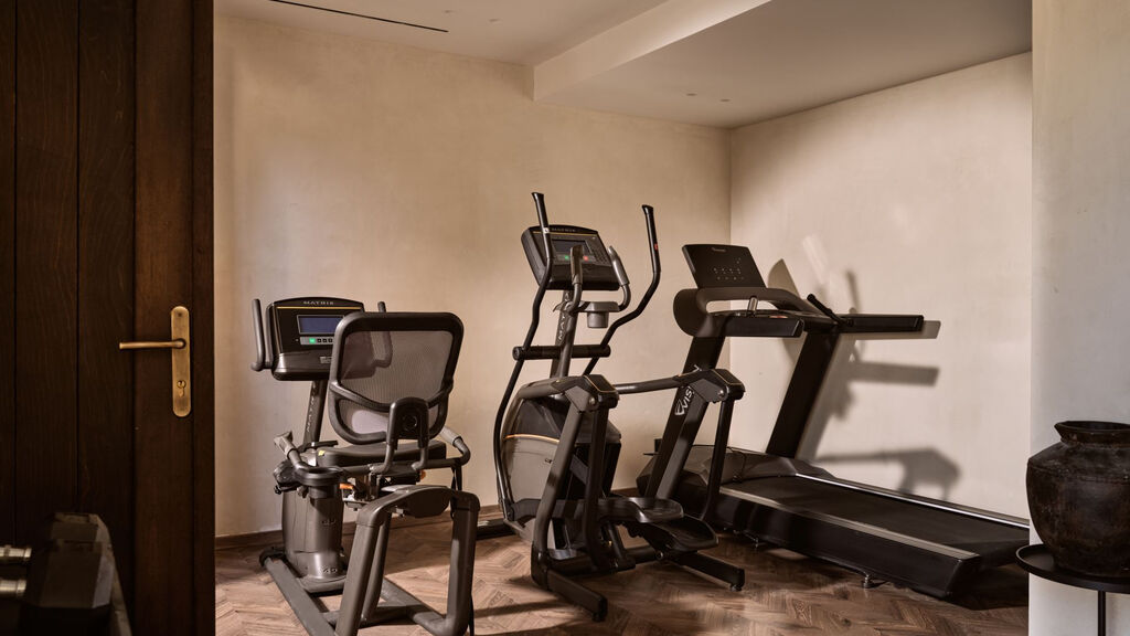 Pierros Verde Private Suites