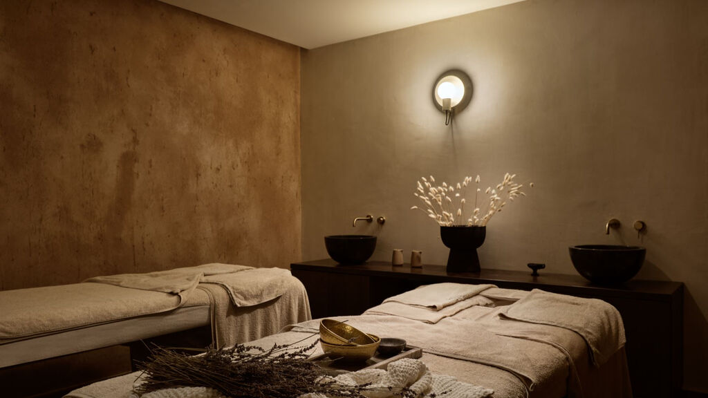 Pierros Verde Private Suites