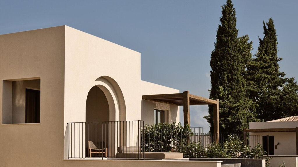 Pierros Verde Private Suites