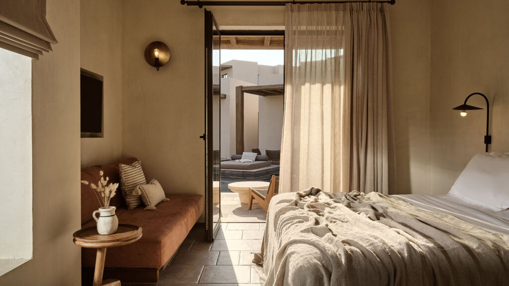 Pierros Verde Private Suites