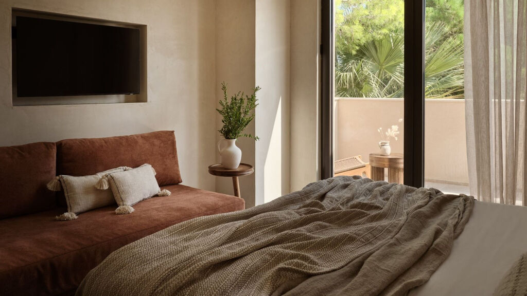 Pierros Verde Private Suites