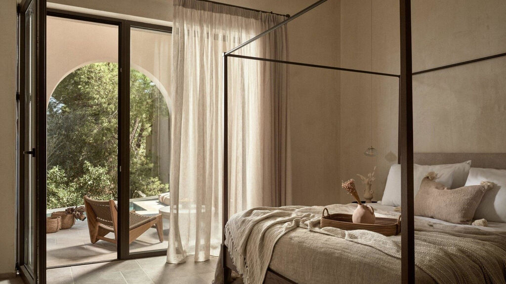 Pierros Verde Private Suites