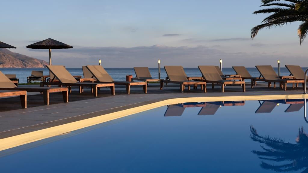 Pilot Beach Resort