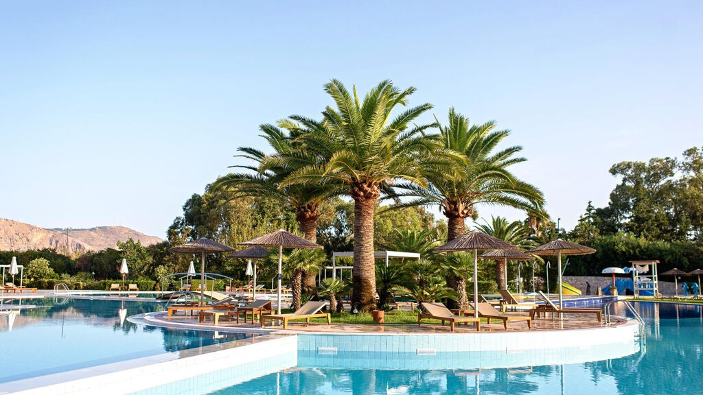 Pilot Beach Resort