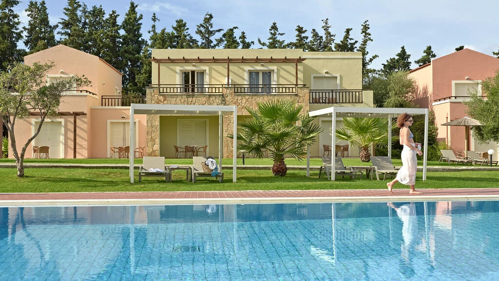 Pilot Beach Resort