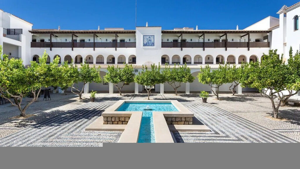 Pine Cliffs Hotel, A Luxury Collection Resort