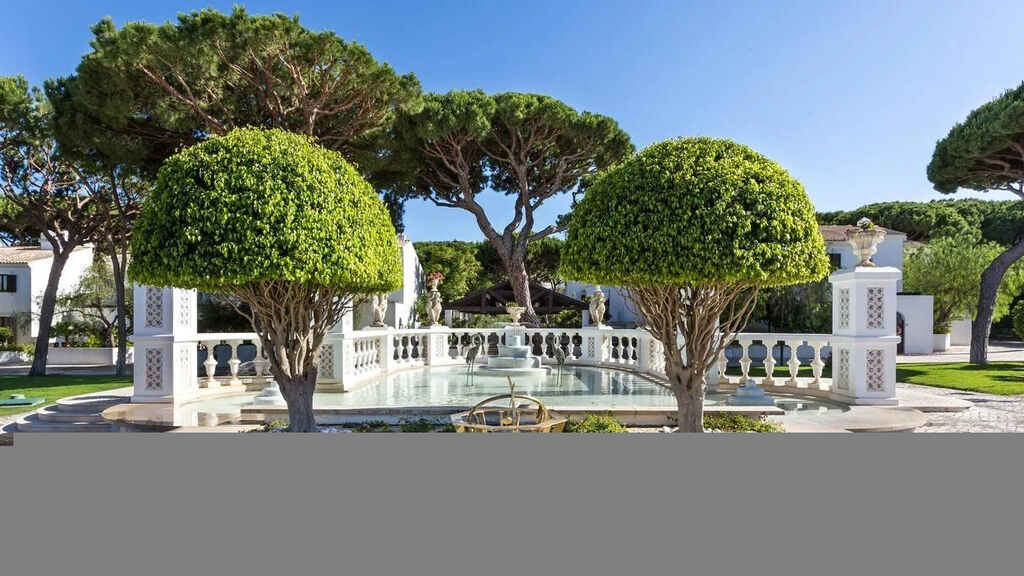 Pine Cliffs Hotel, A Luxury Collection Resort