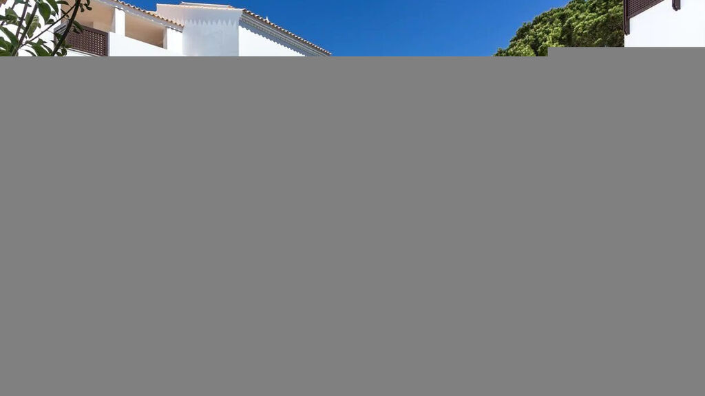 Pine Cliffs Hotel, A Luxury Collection Resort