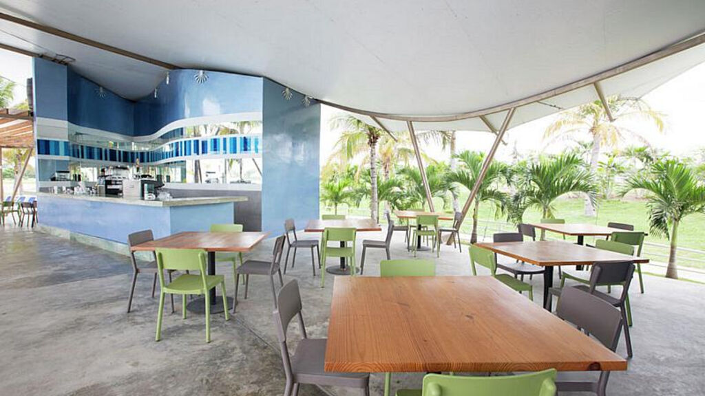 Playa Blanca Beach Resort