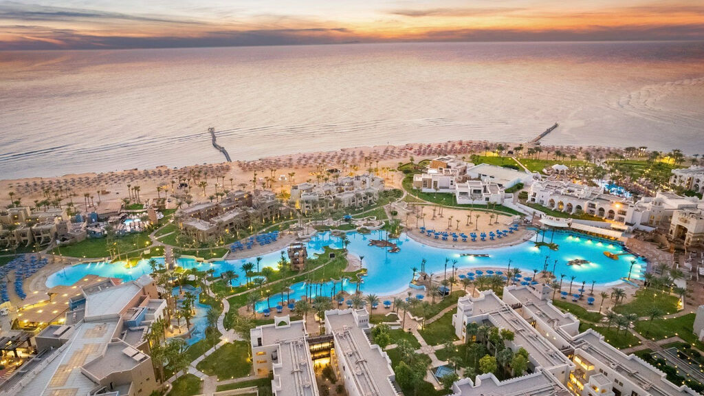 PickAlbatros Oasis Port Ghalib
