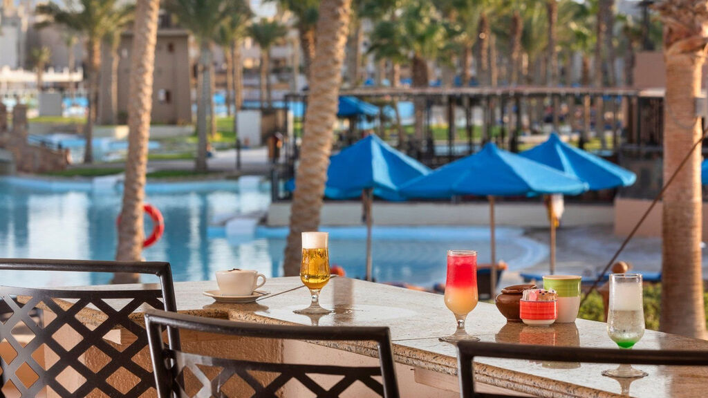 PickAlbatros Oasis Port Ghalib