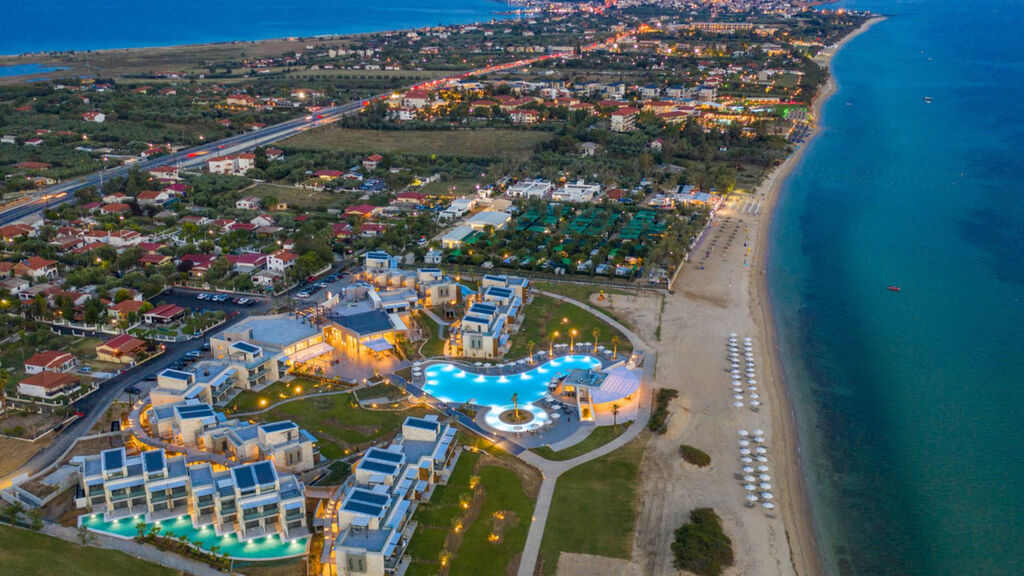 Portes Lithos Luxury Resort