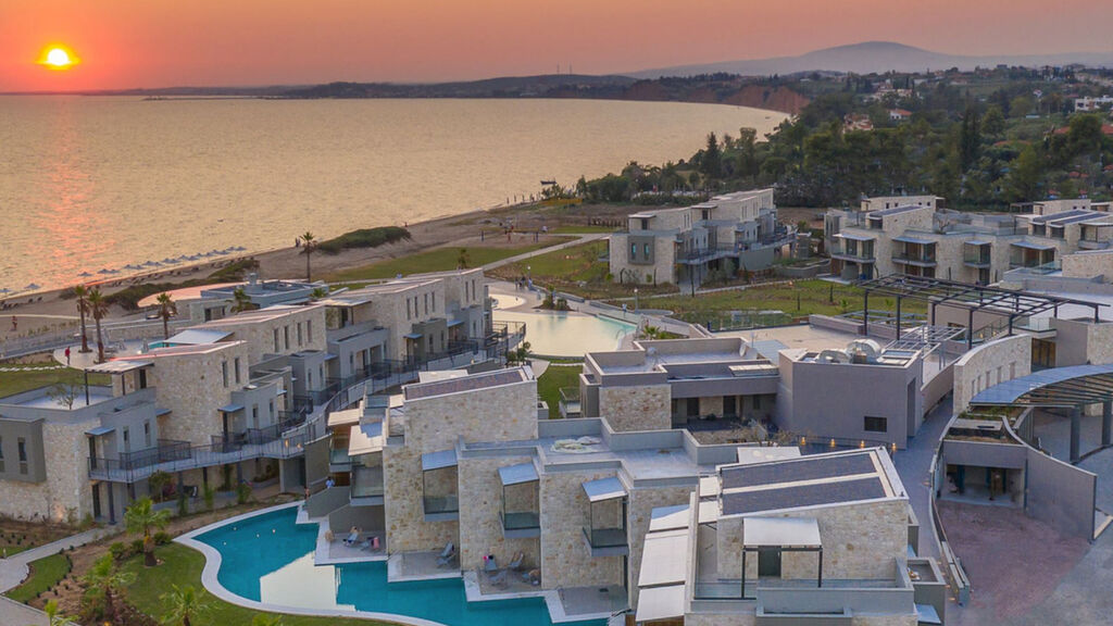 Portes Lithos Luxury Resort