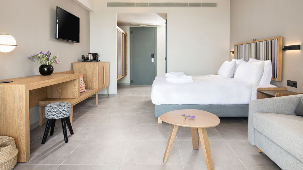 Portes Lithos Luxury Resort