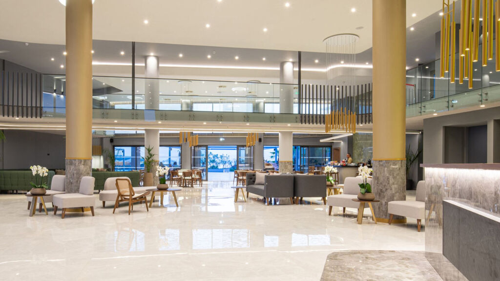 Portes Lithos Luxury Resort