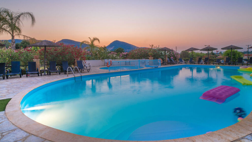 Porto Koukla Beach