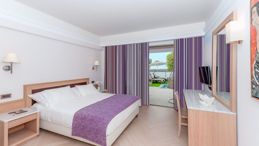 Porto Platanias Beach Resort & Spa