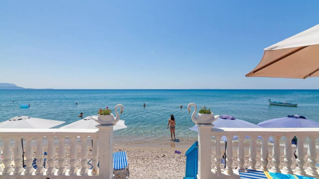 Potokaki Beachfront