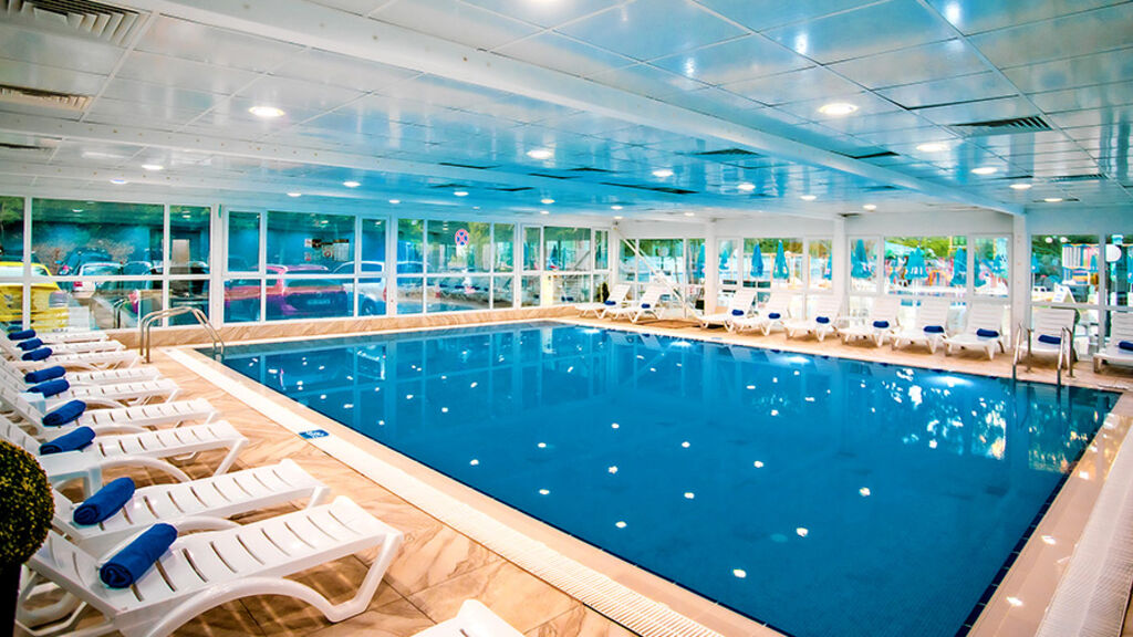 Prestige Deluxe Aquapark Club