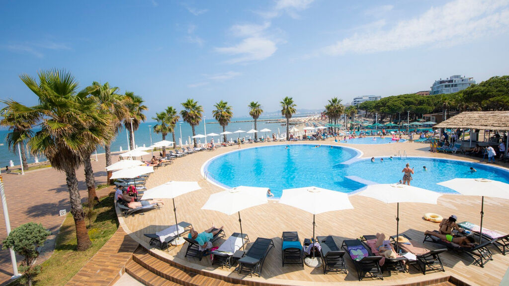 Prestige Resort