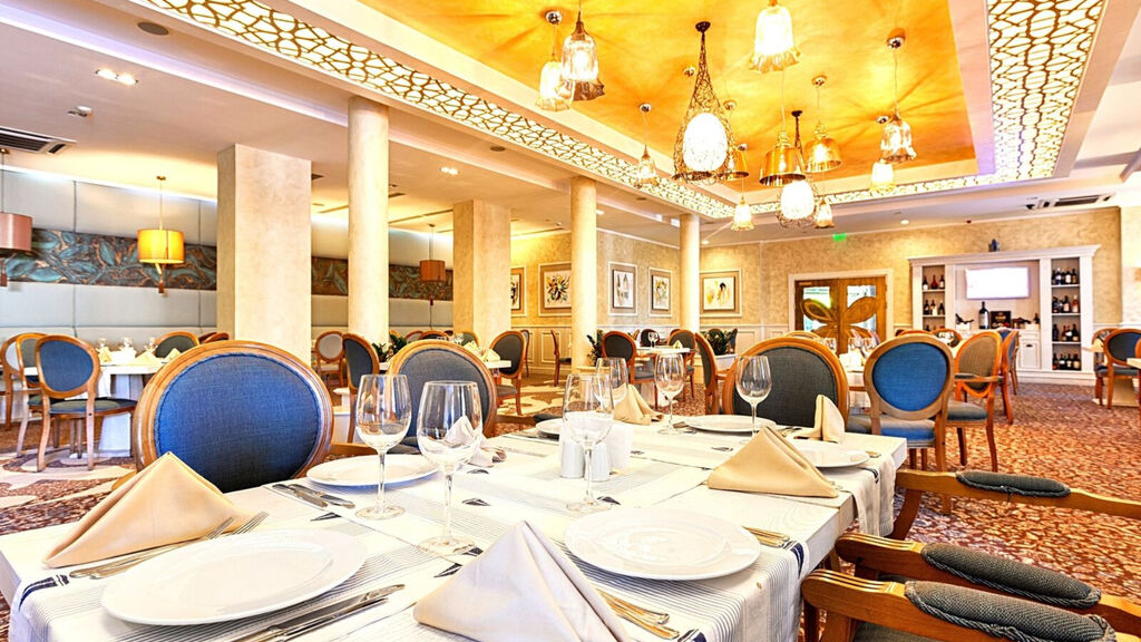 Grand Hotel & Spa Primoretz