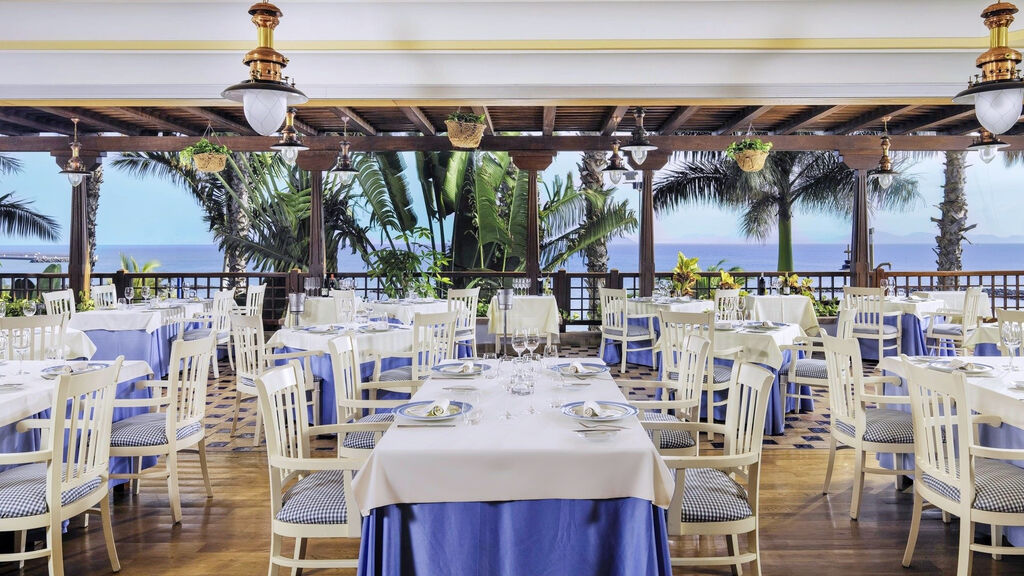 Princesa Yaiza Suite Resort