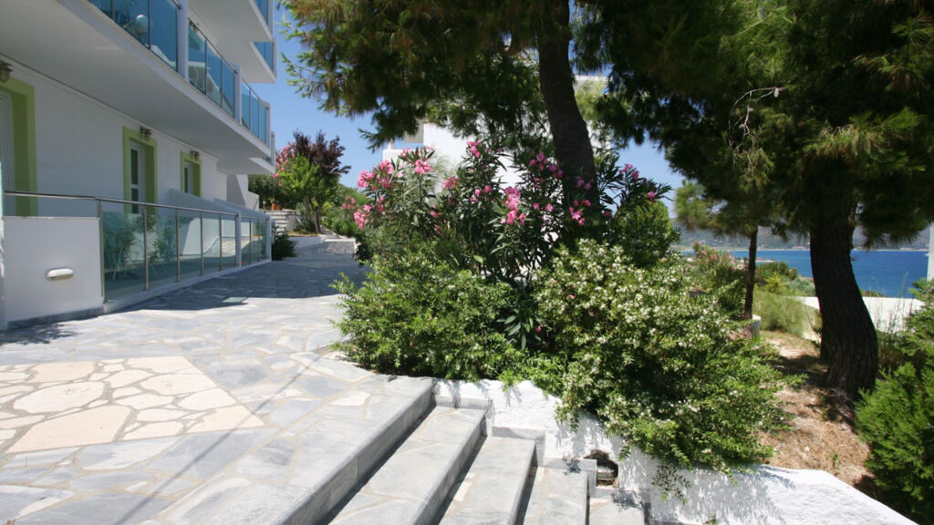 Princessa Riviera Resort