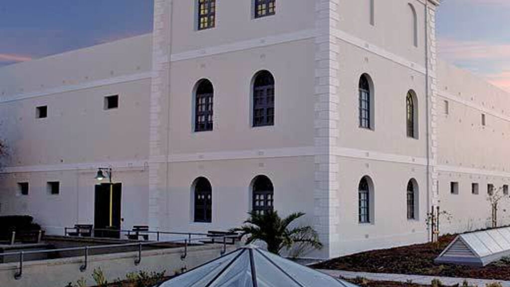 Protea Beakwater Lodge