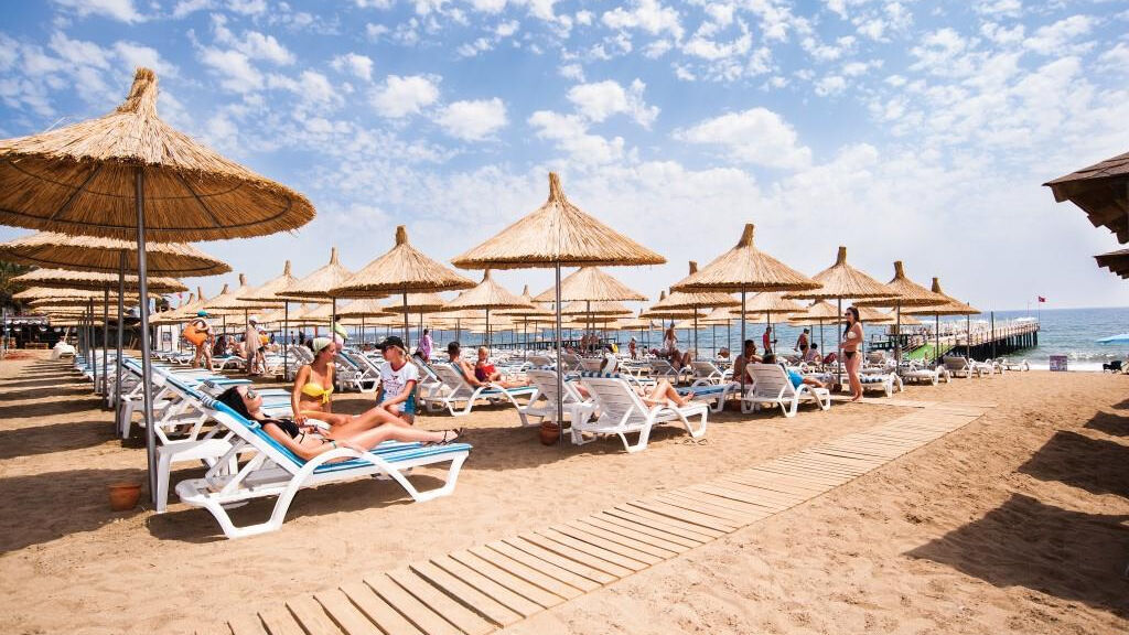 Quattro Beach Spa & Resort