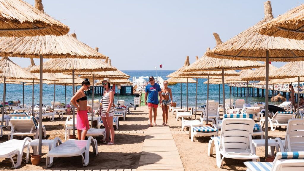 Quattro Beach Spa & Resort