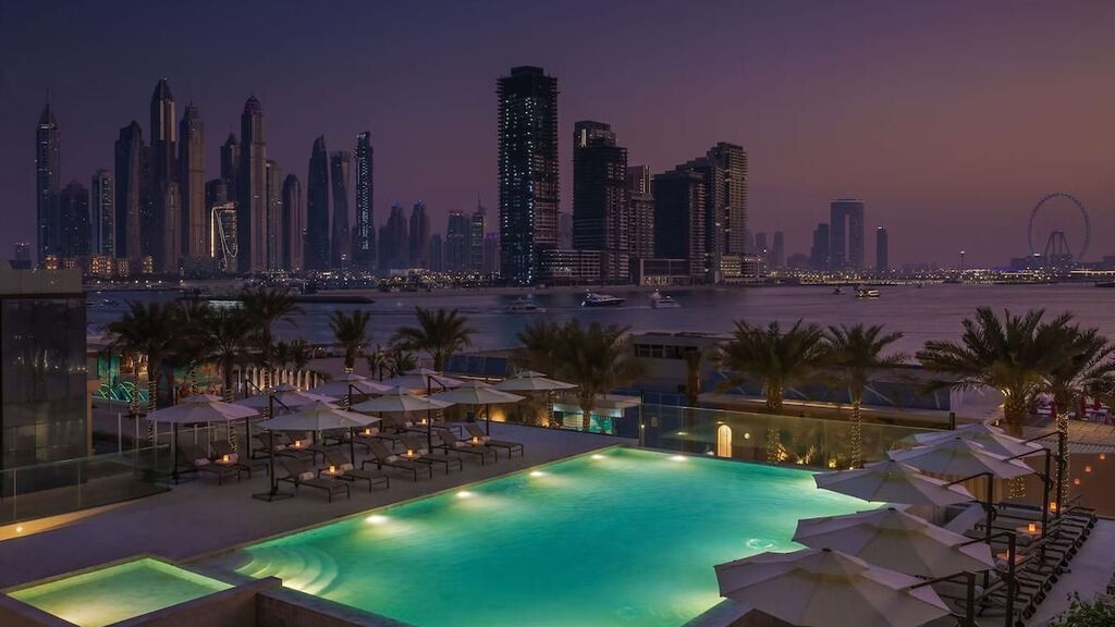 Radisson Beach Resort Palm Jumeirah