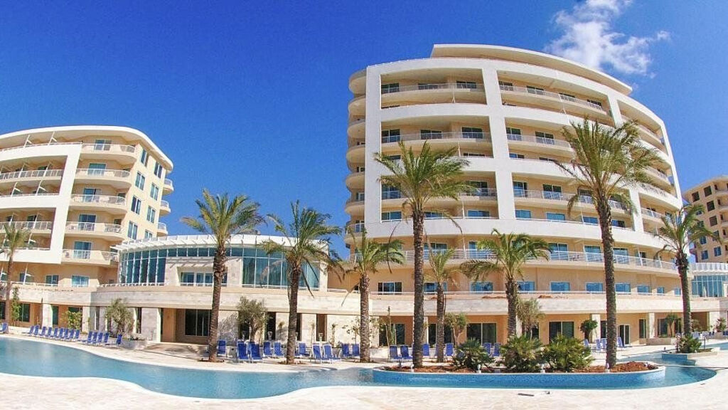 Radisson Blu Golden Sands