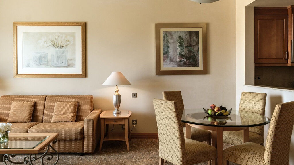 Radisson Blu Golden Sands