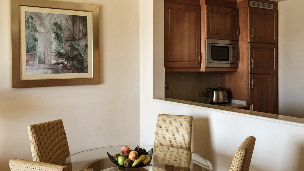 Radisson Blu Golden Sands