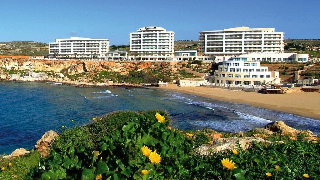 Radisson Blu Golden Sands