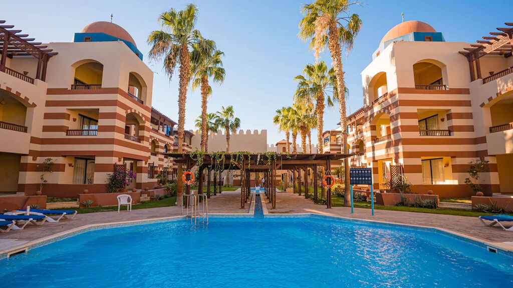 Radisson Marina Resort Port Galib