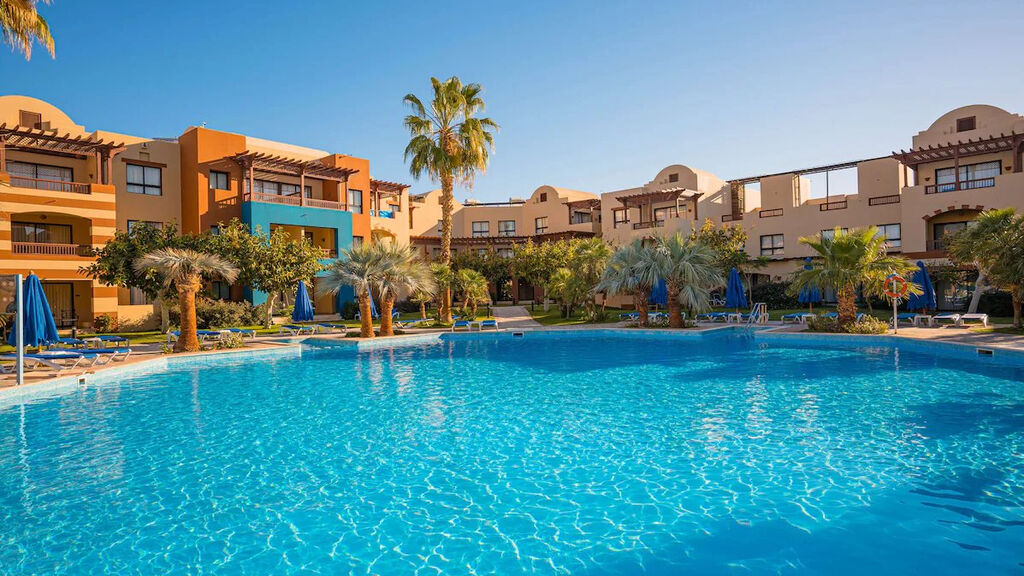 Radisson Marina Resort Port Galib