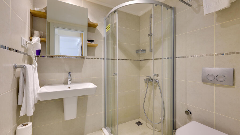 Ramada Hotel & Suites Kusadasi