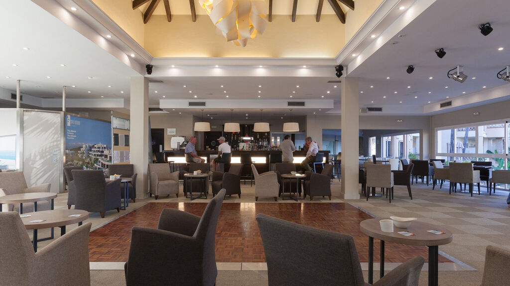 Ramada Hotel Suites Costa Del Sol