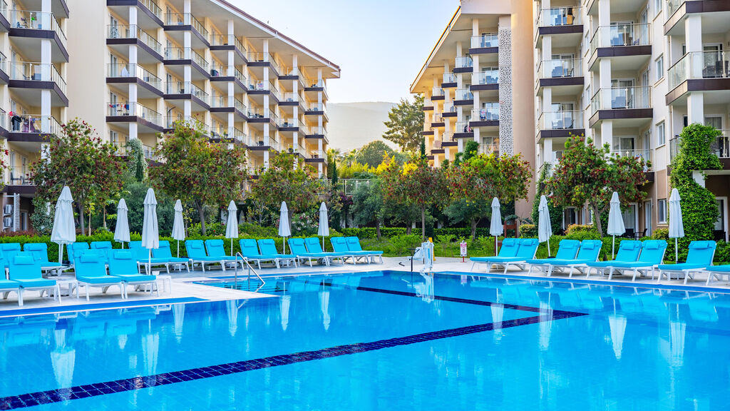 Ramada Resort Kusadasi & Golf