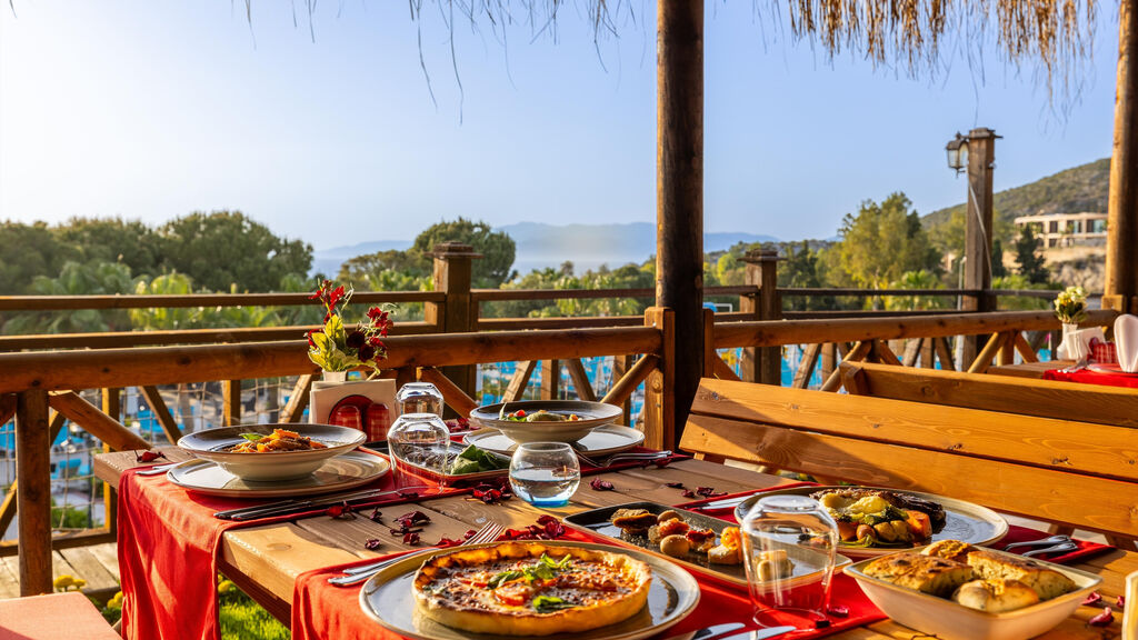 Ramada Resort Kusadasi & Golf