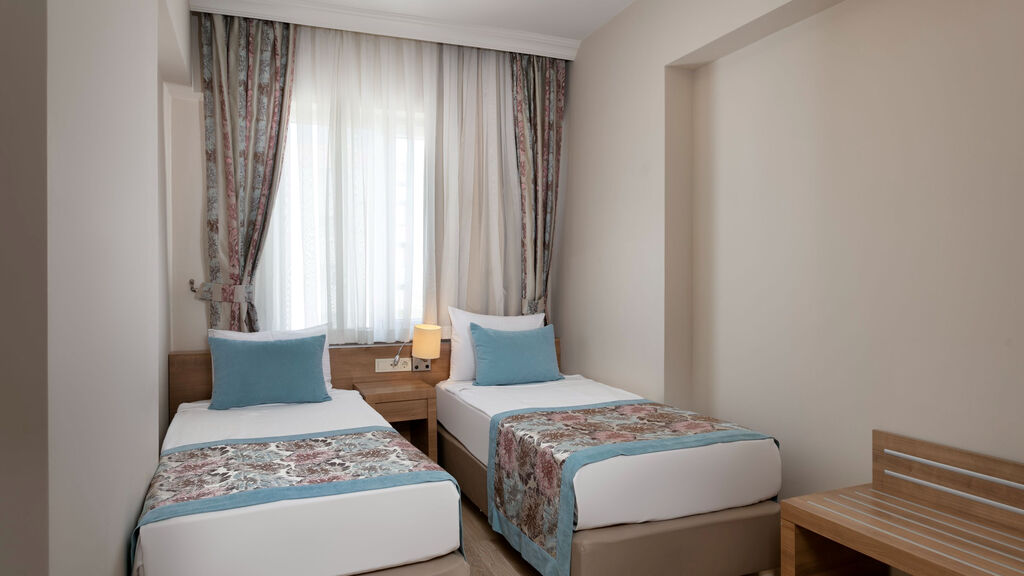 Ramada Resort Lara