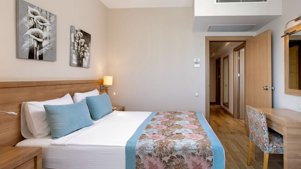 Ramada Resort Lara