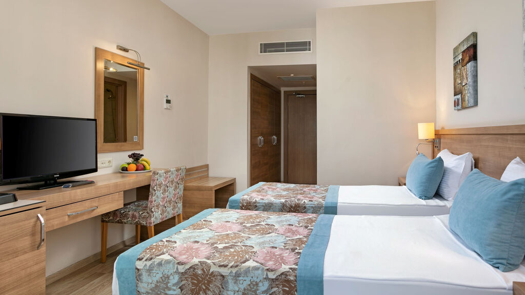 Ramada Resort Lara