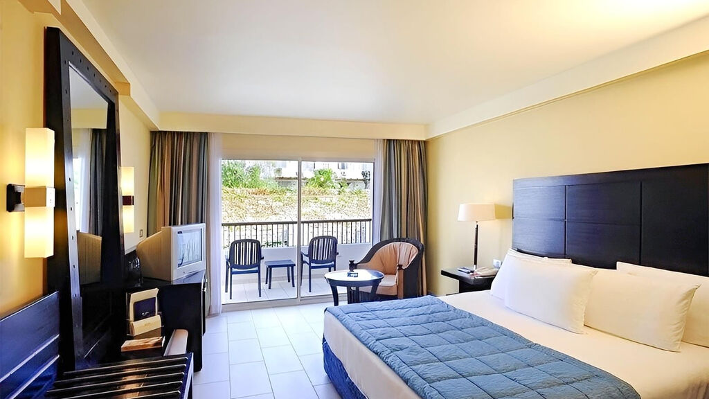 Reef Oasis Blue Bay Resort