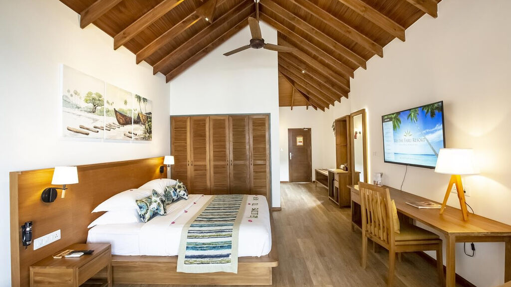 Reethi Faru Resort