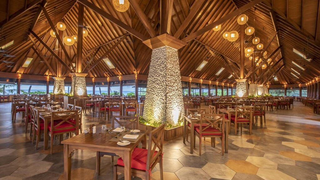Reethi Faru Resort