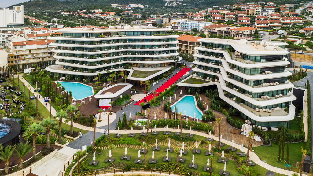 Reges A Luxury Collection Resort & Spa